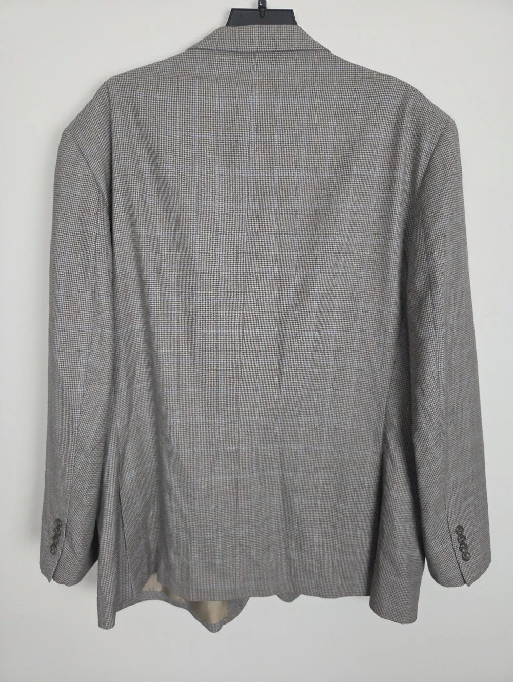 Jos. A. Bank size item